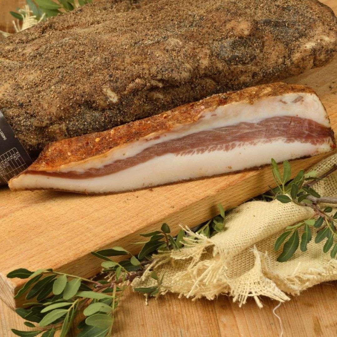 Guanciale Valle Imperiale al peperoncino sottovuoto 300 gr “Salumi Grufà”